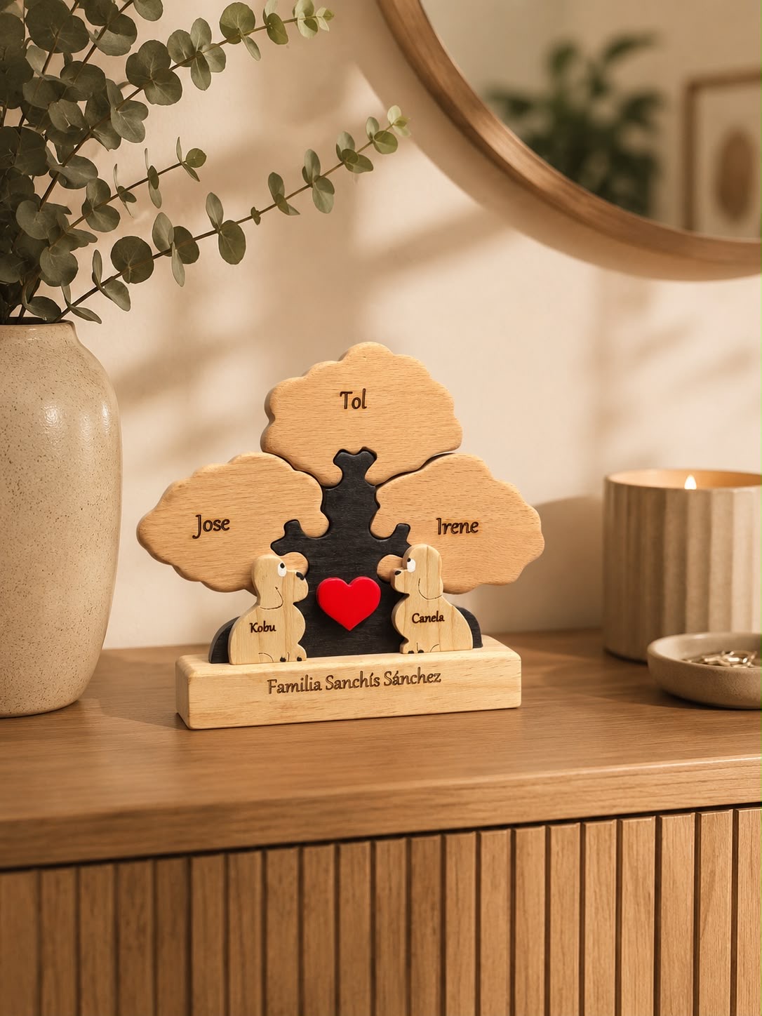 Árbol familiar con mascotas y corazón